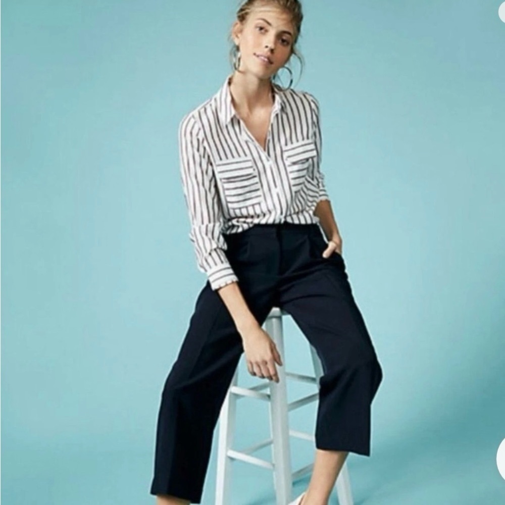 Express The City Shirt Striped Button Down Lightweight, Size Medium